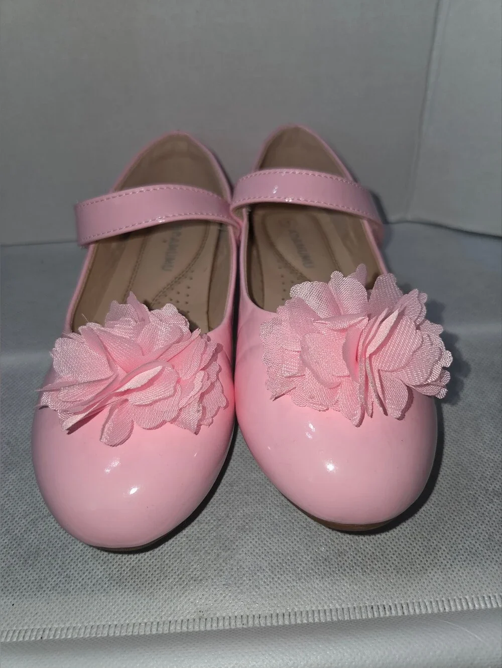 Girls Flower Dress Shoes..1